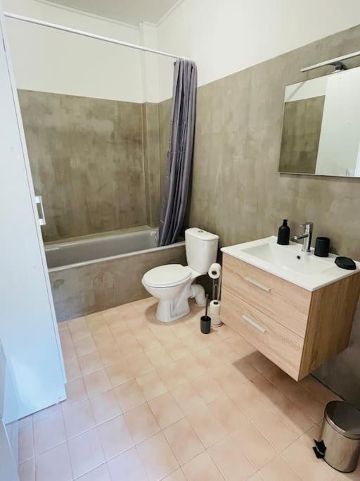 Chez Leo I - Appartement T2 Proche Tricastin 볼렌느 외부 사진